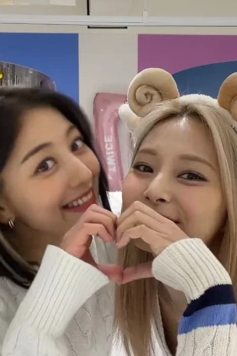 Cover for "Daylight" | Jihyo x Tzuyu