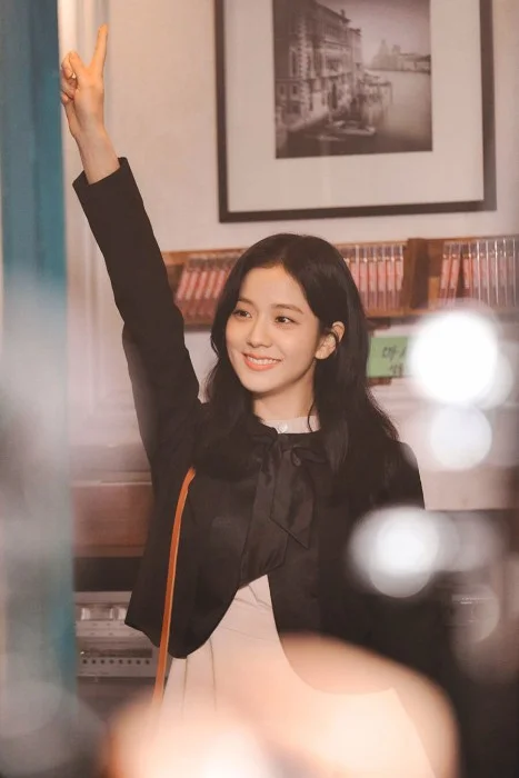 Cover for Life Between Dreams - A Jisoo AU