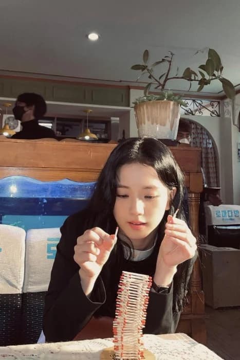 Cover for Life Between Dreams - A Jisoo AU