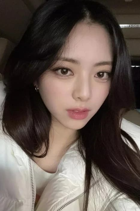 Yuna 001