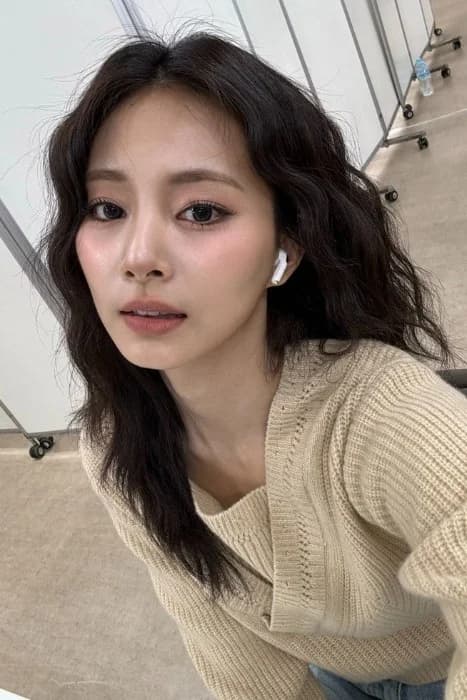 Tzuyu 001
