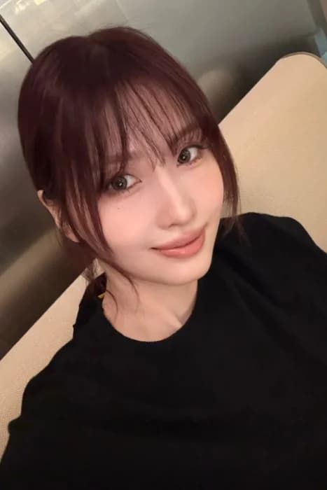 Momo 001