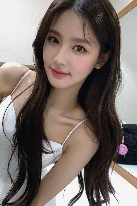 Miyeon 001