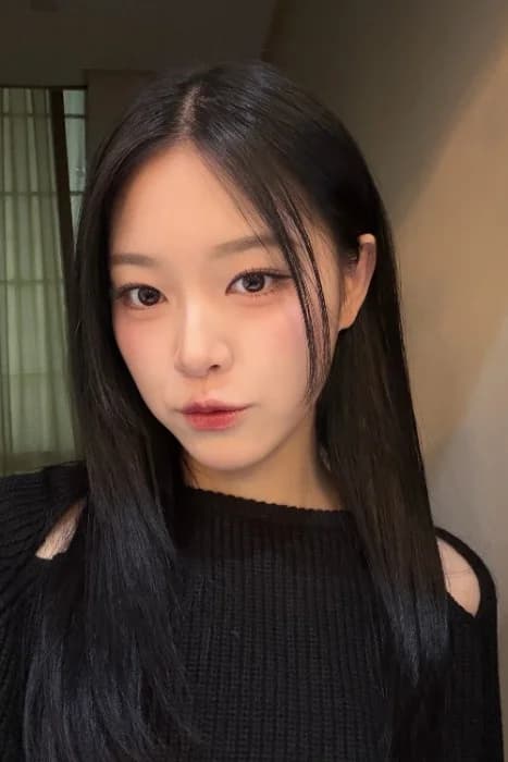 Hyunjin 002