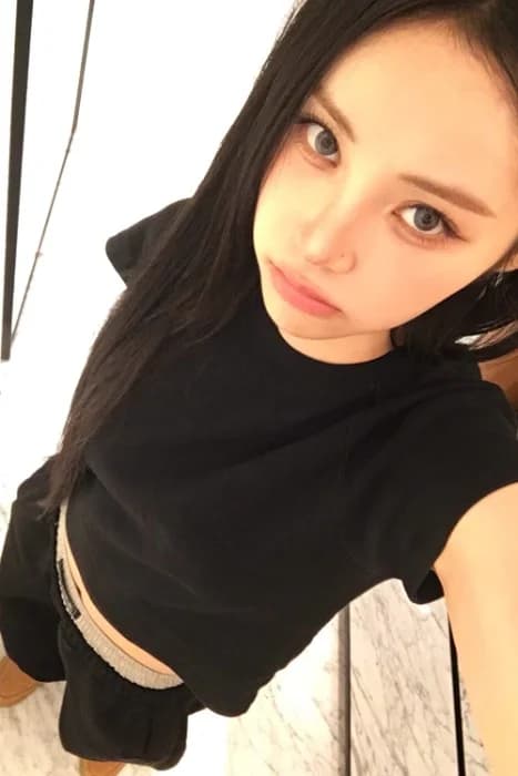 Jinsoul 002