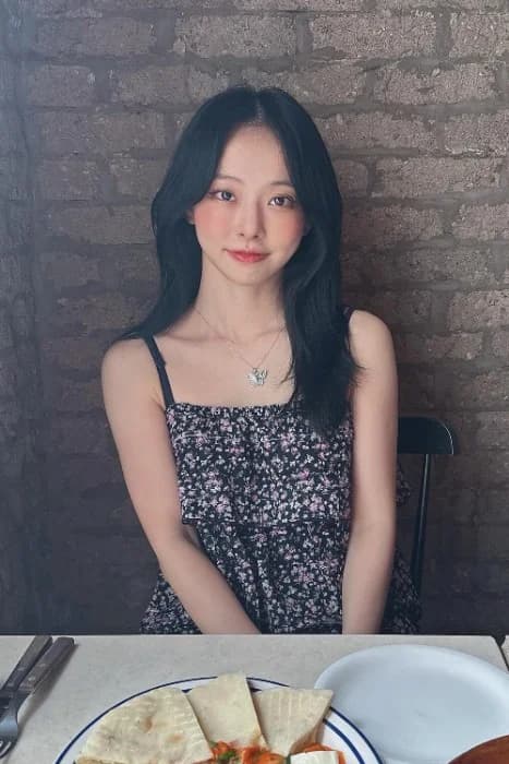 Vivi 003