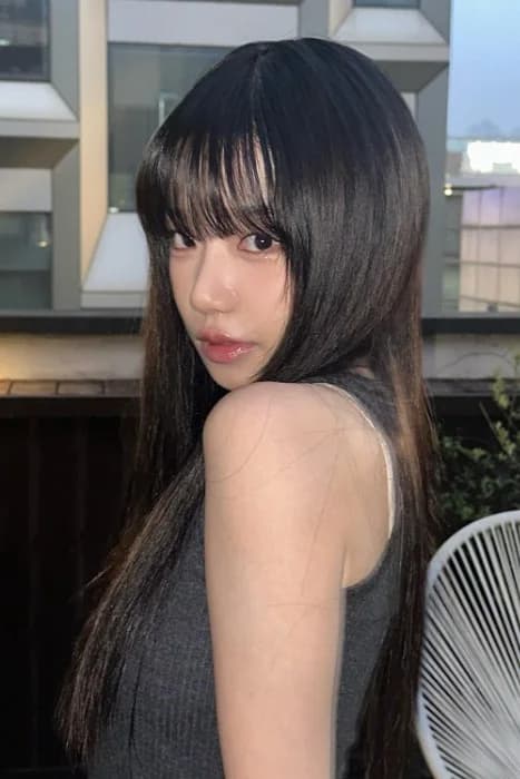 Jo Yuri 003