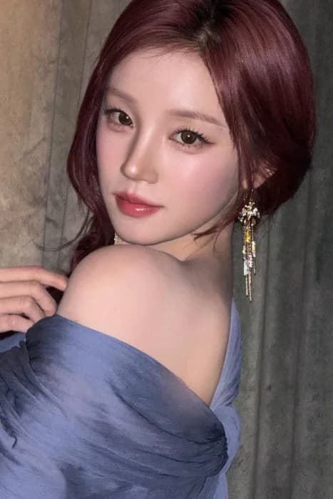 Yuqi 002
