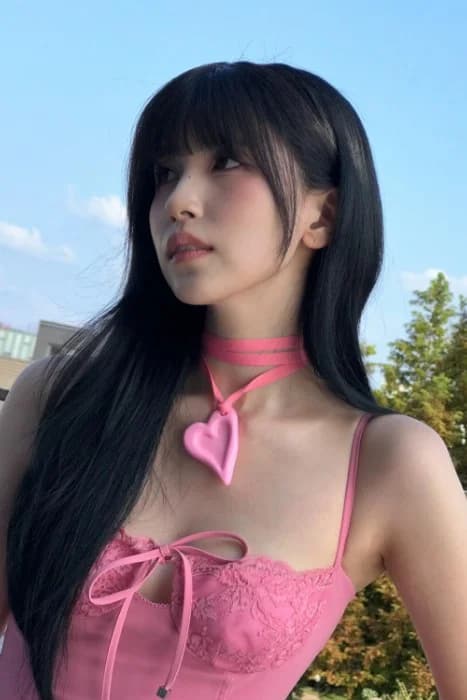 Mina 002