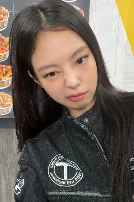 Jennie 002