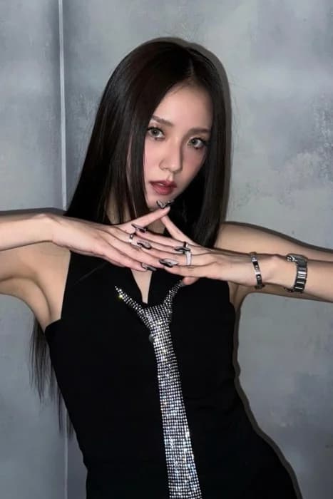 Jisoo 003