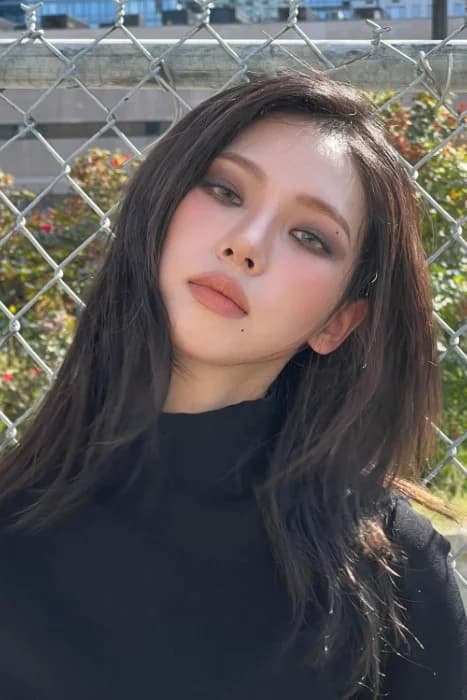 Karina 004