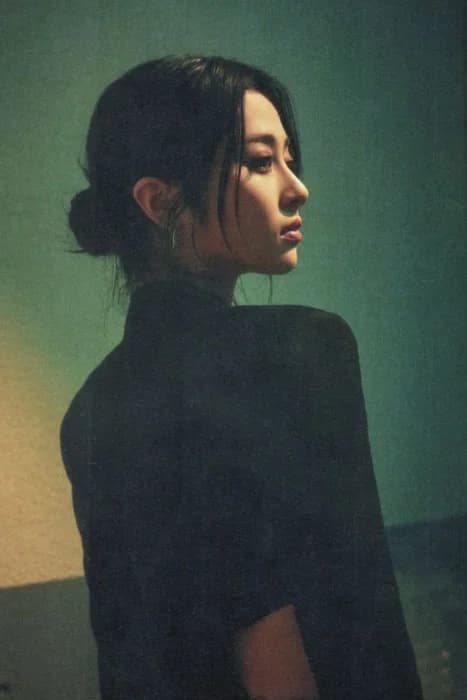 Huh Yunjin 004