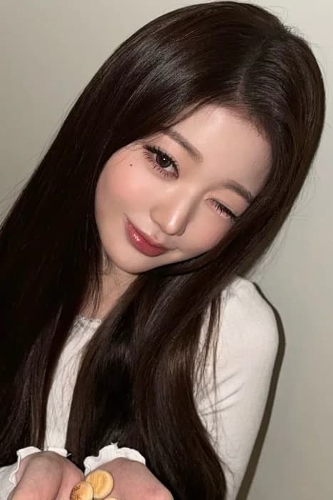 Jang Wonyoung 002