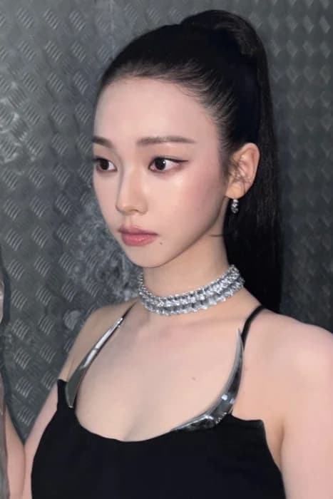 Karina 002
