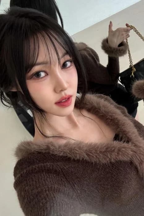 Yuju 001