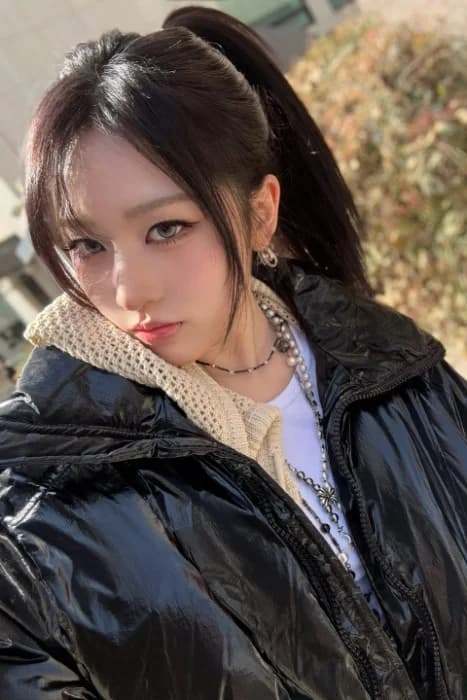 Heeyeon 002