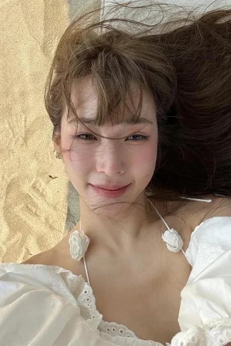Tiffany 001