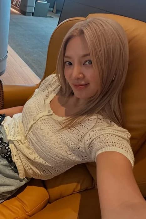 Hyoyeon 001