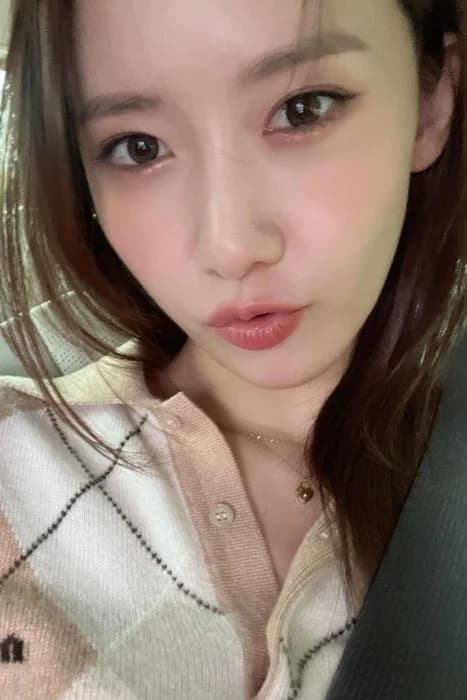 Yoona 002