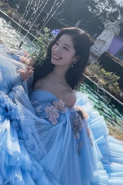 Dahyun 006