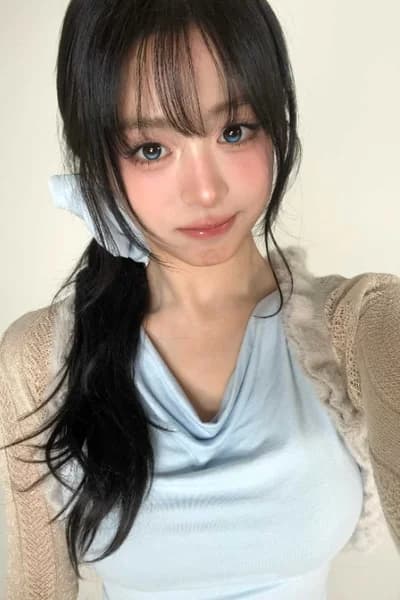 Ahyeon 001