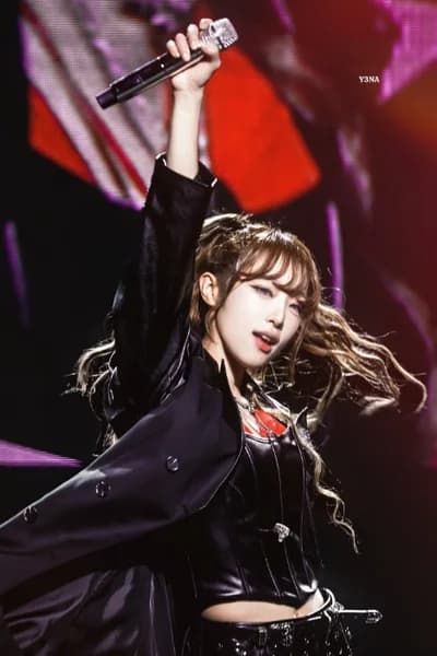 Yena 006