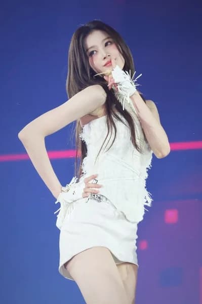 Sana 008